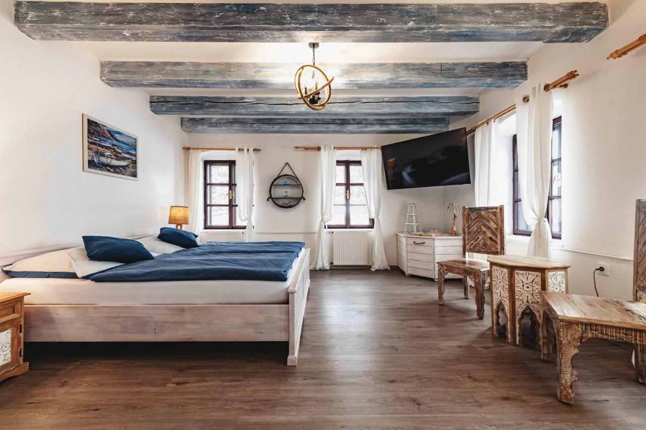 Cernovice  Resort Mlyn Cernovice מראה חיצוני תמונה